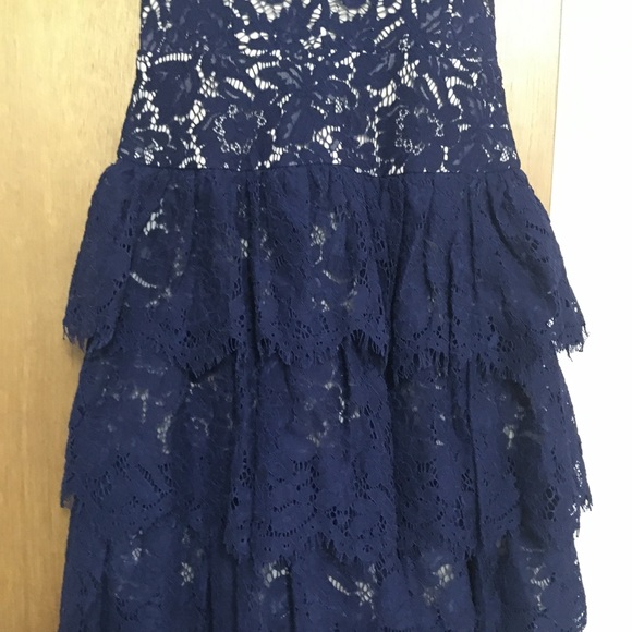 Lace Tiered Cocktail Dress - Picture 5 of 5